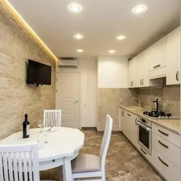 Star Rent Decebal 99h *